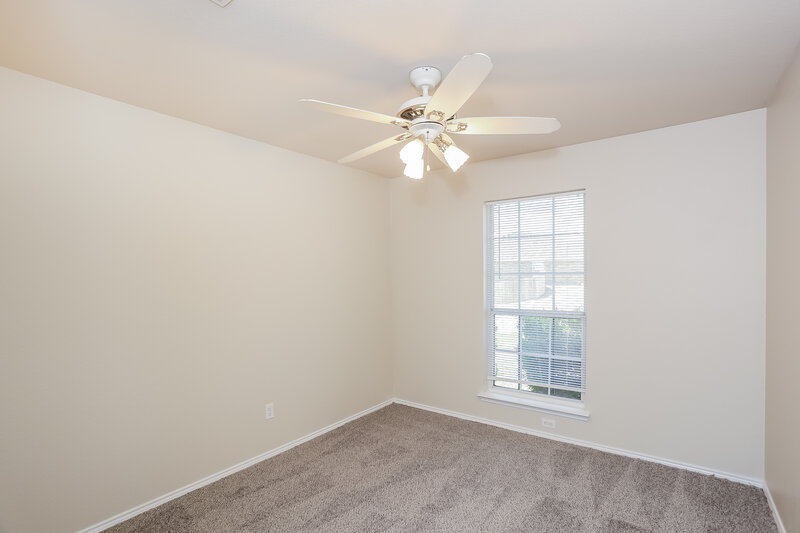 2,260/Mo, 2806 Jennie Wells Dr Mansfield, TX 76063 Bedroom View 2