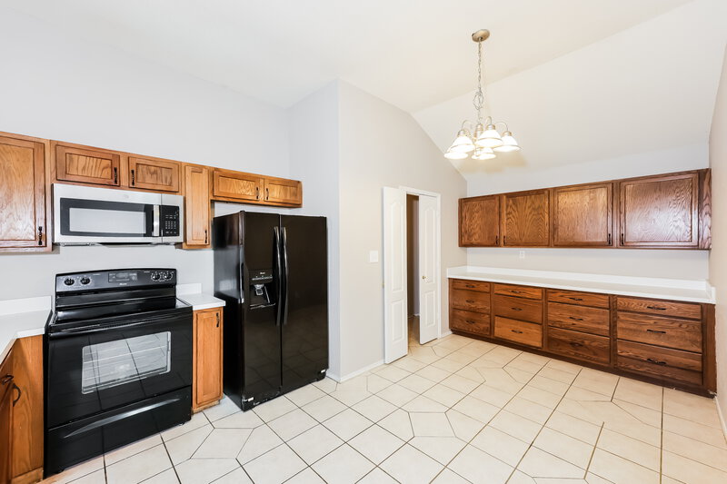 2,235/Mo, 2268 Bresee Dr Carrollton, TX 75010 Kitchen View 2