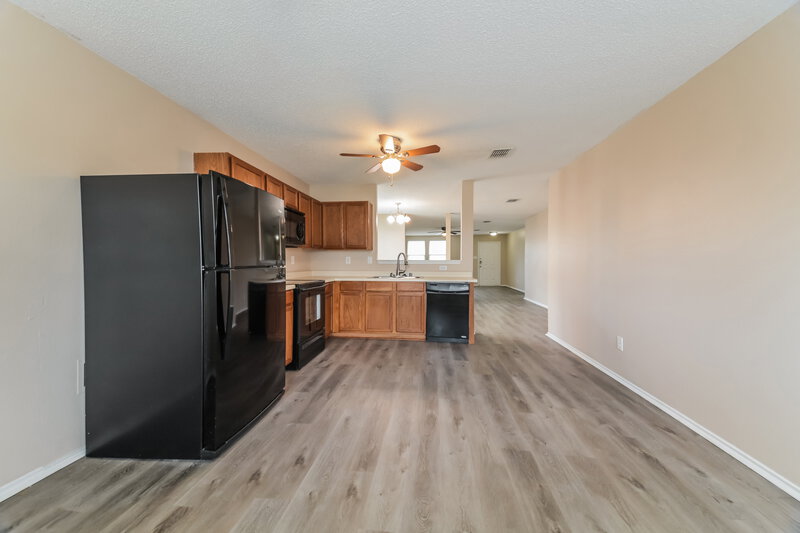 2,110/Mo, 1104 Ann Dr Wylie, TX 75098 Kitchen View 3