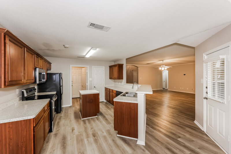 2,385/Mo, 2005 Sword Fish Dr Mansfield, TX 76063 Kitchen View