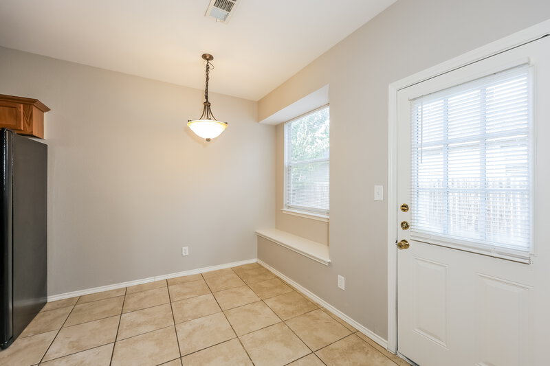 1,910/Mo, 2321 Wildwood Ln Denton, TX 76210 Dining Room View