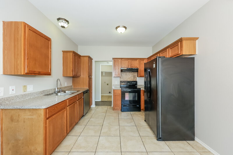 1,910/Mo, 2321 Wildwood Ln Denton, TX 76210 Kitchen View 2