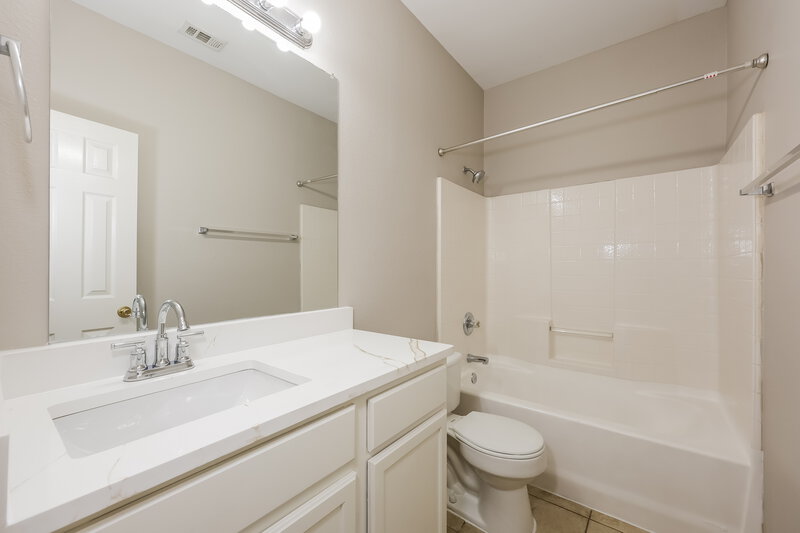 1,910/Mo, 2321 Wildwood Ln Denton, TX 76210 Bathroom View