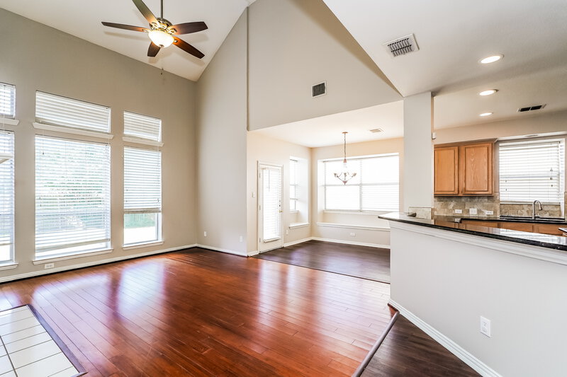 3,795/Mo, 4420 Vanderpool Dr Plano, TX 75024 Living Room View 2