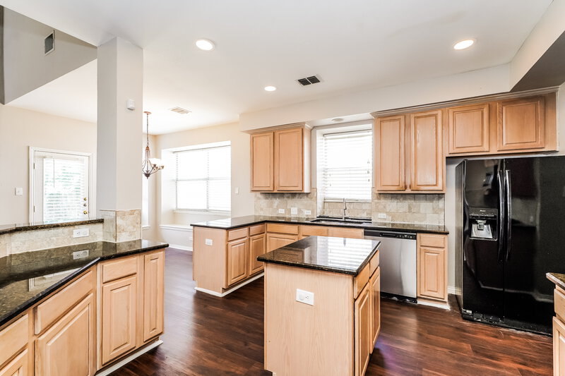 3,795/Mo, 4420 Vanderpool Dr Plano, TX 75024 Kitchen View 2