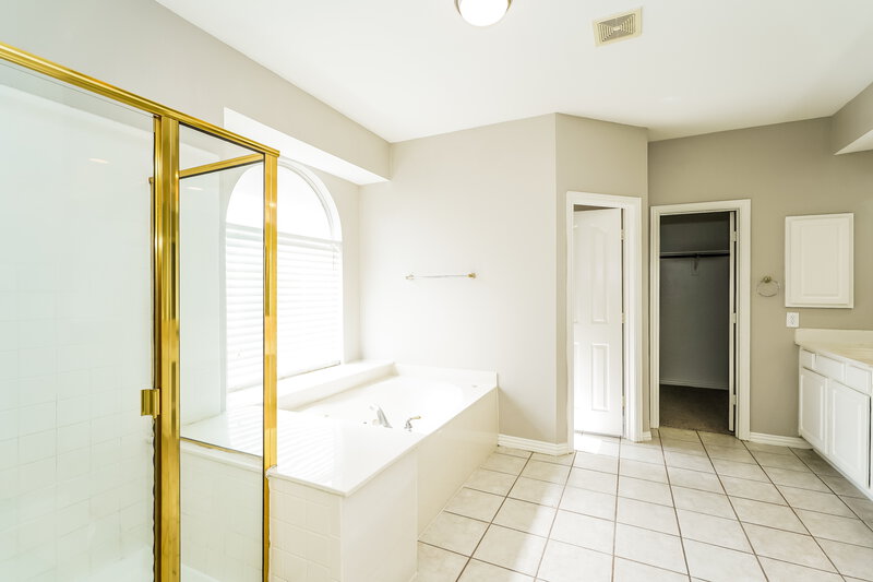 3,795/Mo, 4420 Vanderpool Dr Plano, TX 75024 Main Bathroom View