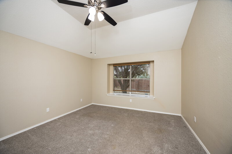1,995/Mo, 3704 Saint Johns Dr Denton, TX 76210 Main Bedroom View