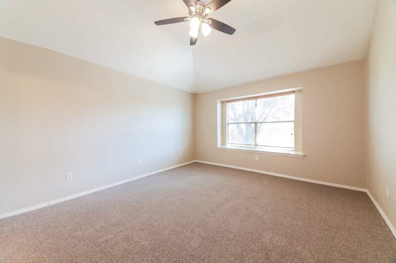2,450/Mo, 3704 Saint Johns Dr Denton, TX 76210 Main Bedroom View 2