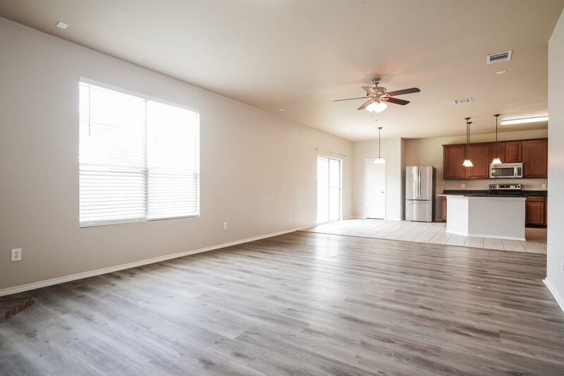 2,340/Mo, 8500 Shallow Creek Dr Fort Worth, TX 76179 Living Room View 2