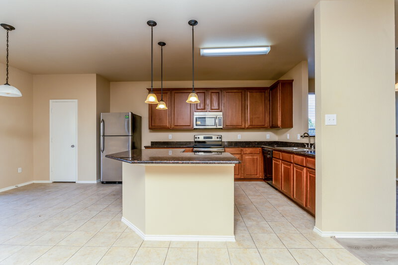 2,360/Mo, 8500 Shallow Creek Dr Fort Worth, TX 76179 Kitchen View
