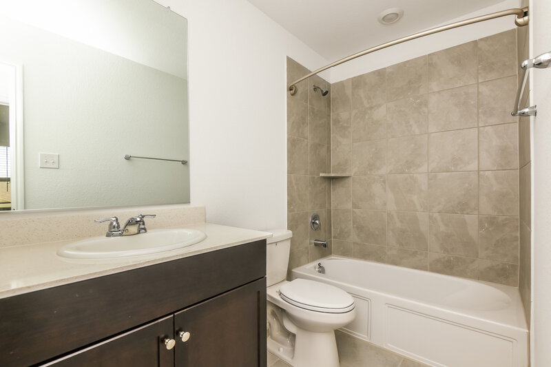 2,330/Mo, 8629 Mount Evans Ct Fort Worth, TX 76123 Bathroom View