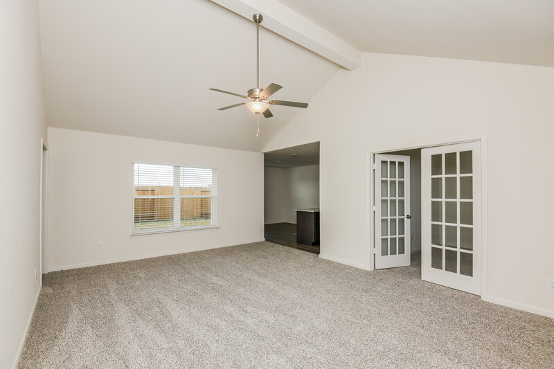 2,085/Mo, 9500 Aventura Dr Fort Worth, TX 76140 Living Room View 2
