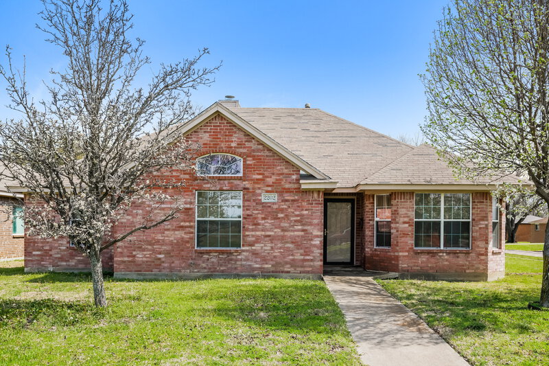 2,040/Mo, 2202 Colgate Ct Lancaster, TX 75134 External View