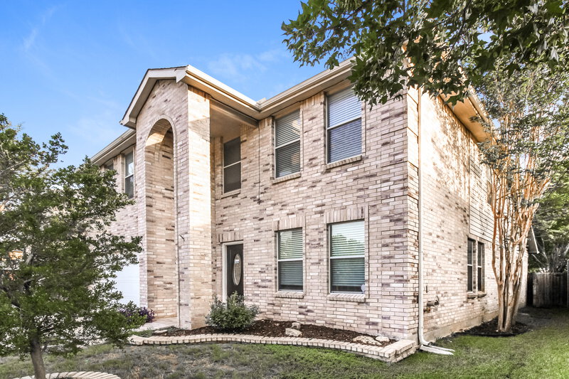 2,420/Mo, 2033 Shawnee Trl Justin, TX 76247 Front View