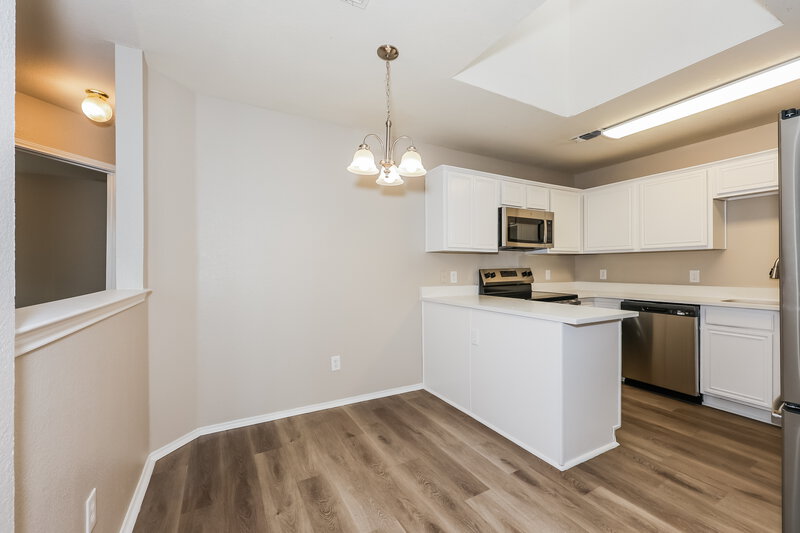 2,255/Mo, 713 Azalea Ln Cedar Hill, TX 75104 Breakfast Nook View