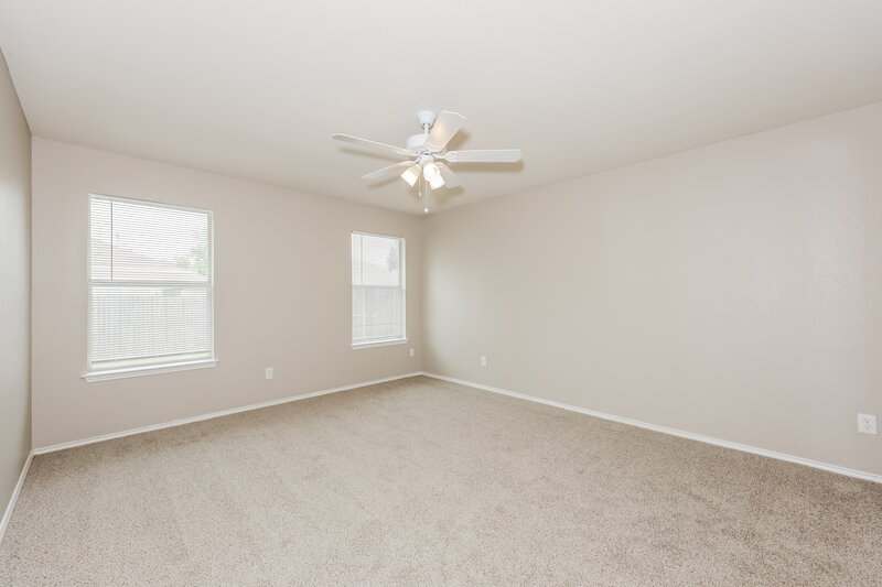 2,255/Mo, 713 Azalea Ln Cedar Hill, TX 75104 Main Bedroom View 2