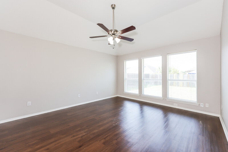 2,695/Mo, 3222 Eagle Ln Midlothian, TX 76065 Main Bedroom View
