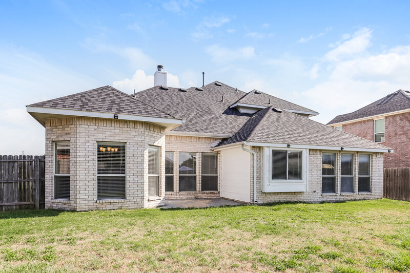 2,695/Mo, 3222 Eagle Ln Midlothian, TX 76065 Rear View