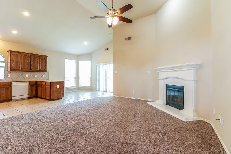 1,870/Mo, 12817 Dorset Dr Fort Worth, TX 76244 Living Room View 2