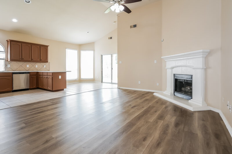 1,890/Mo, 12817 Dorset Dr Fort Worth, TX 76244 Living Room View
