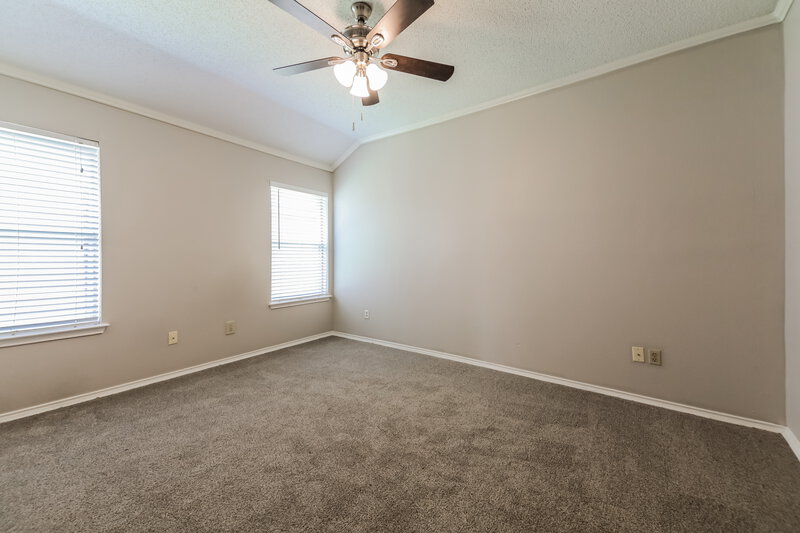 1,995/Mo, 2524 Park Valley Dr Mesquite, TX 75181 Main Bedroom View