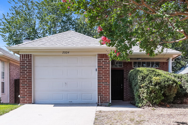 1,740/Mo, 2004 Lee Dr Denton, TX 76209 External View
