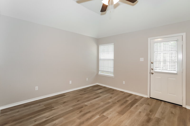 1,740/Mo, 2004 Lee Dr Denton, TX 76209 Misc View 5