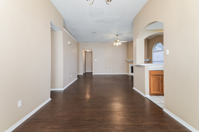 2,220/Mo, 1626 Redwood Dr Corinth, TX 76210 Living Room View 3