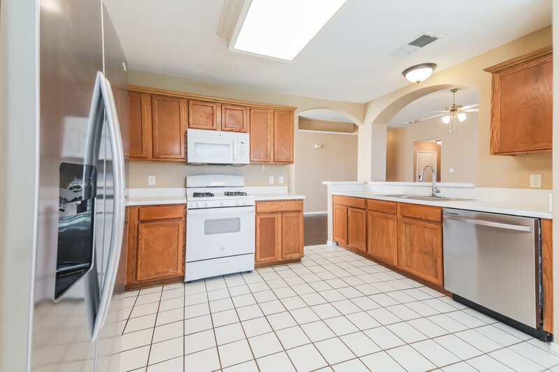 2,220/Mo, 1626 Redwood Dr Corinth, TX 76210 Kitchen View 3