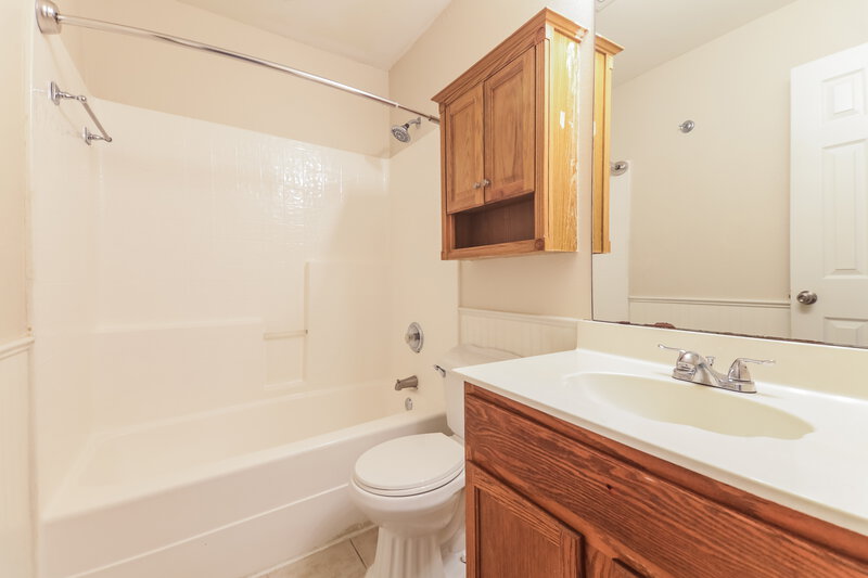 2,220/Mo, 1626 Redwood Dr Corinth, TX 76210 Bathroom View