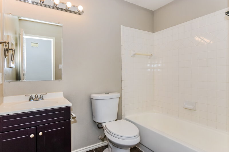 3,070/Mo, 3506 Locust St Rowlett, TX 75089 Bathroom View