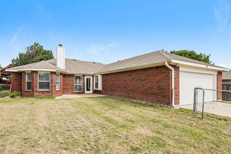 2,270/Mo, 3506 Locust St Rowlett, TX 75089 Rear View