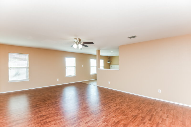 1,550/Mo, 9016 Old Clydesdale Dr Fort Worth, TX 76123 Living Room View 2