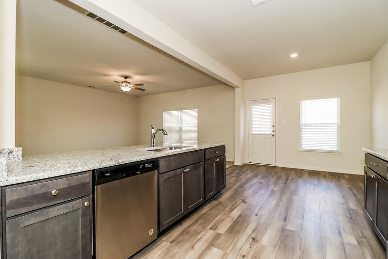 2,370/Mo, 1225 Redpine Dr Fort Worth, TX 76140 Kitchen View 2