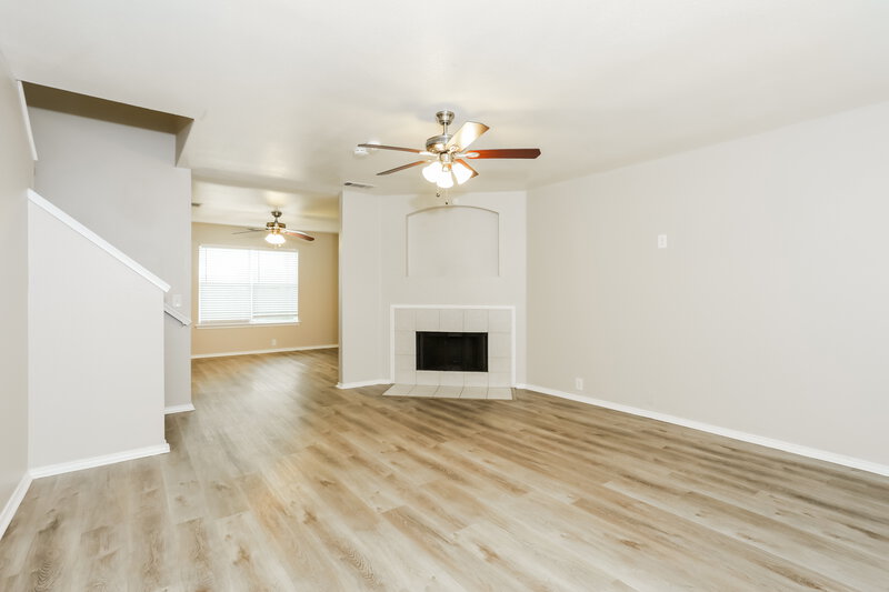 2,260/Mo, 231 Tulane Dr Glenn Heights, TX 75154 Living Room View