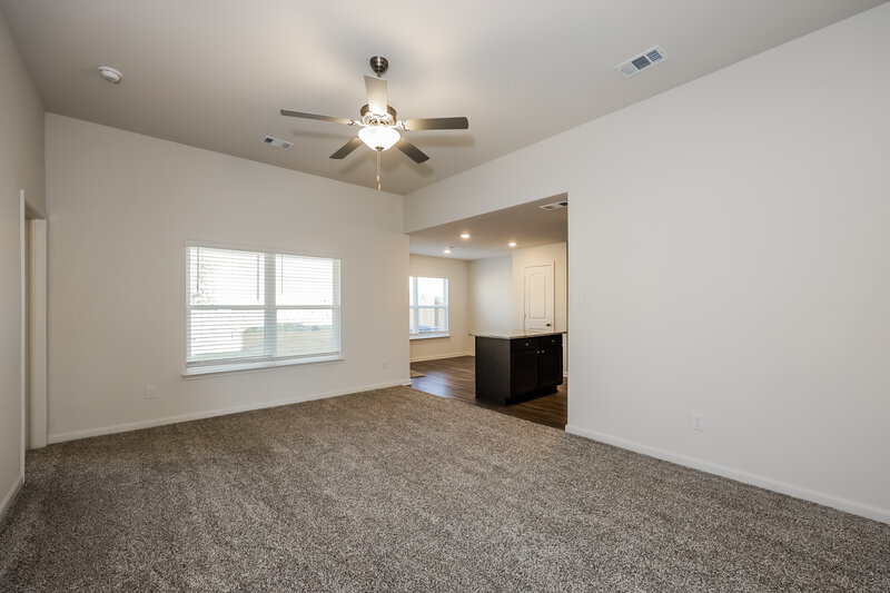 1,895/Mo, 1313 Redpine Dr Fort Worth, TX 76140 Living Room View 2