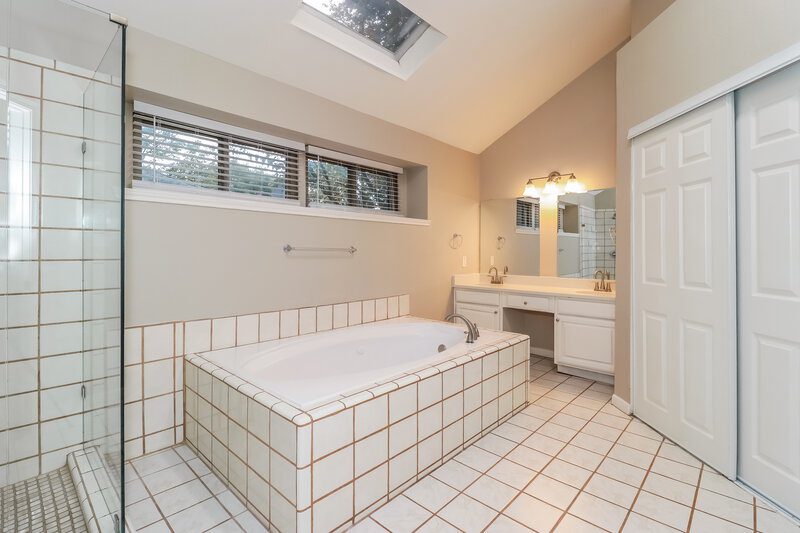 2,175/Mo, 107 Hollywood Dr Glenn Heights, TX 75154 Misc View 9