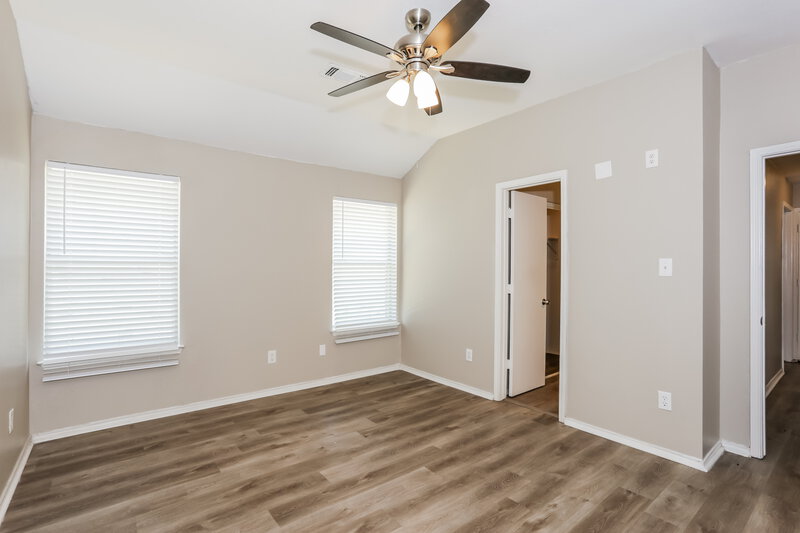1,965/Mo, 2628 Hidden Springs Dr Mesquite, TX 75181 Main Bedroom View