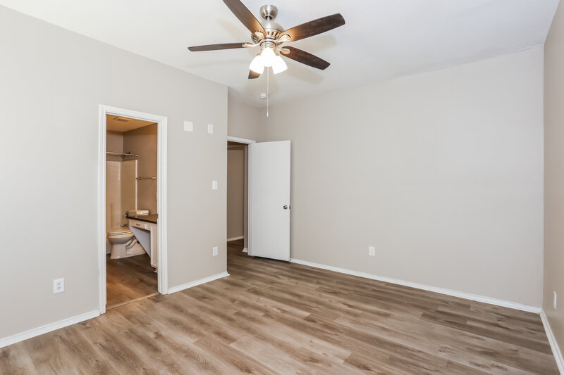1,965/Mo, 2628 Hidden Springs Dr Mesquite, TX 75181 Main Bedroom View 2