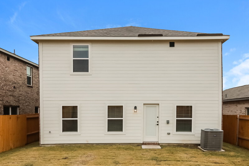 2,100/Mo, 1306 Butler Ave Princeton, TX 75407 Rear View