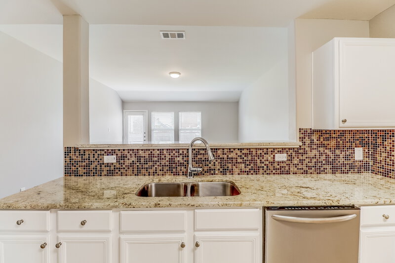 2,645/Mo, 742 Mulberry Ct Red Oak, TX 75154 Kitchen View 2