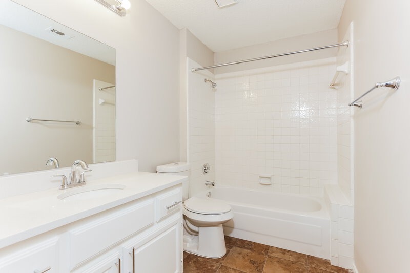 2,195/Mo, 1619 Allen Dr Cedar Hill, TX 75104 Bathroom View