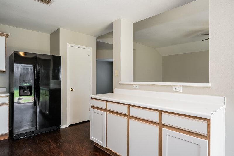 1,805/Mo, 8540 Charleston Ave Fort Worth, TX 76123 Kitchen View 2