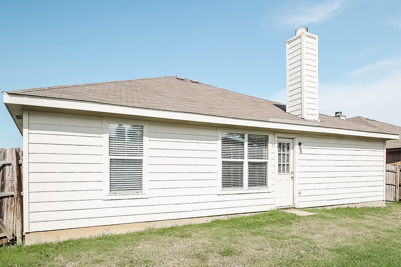 3,000/Mo, 1005 Ridge Top Dr Burleson, TX 76028 Rear View