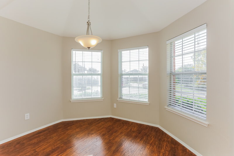 1,945/Mo, 636 Bluejay Dr Saginaw, TX 76131 Dining Room View