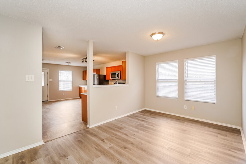 1,815/Mo, 541 Magdalen Ave Crowley, TX 76036 Dining Room View