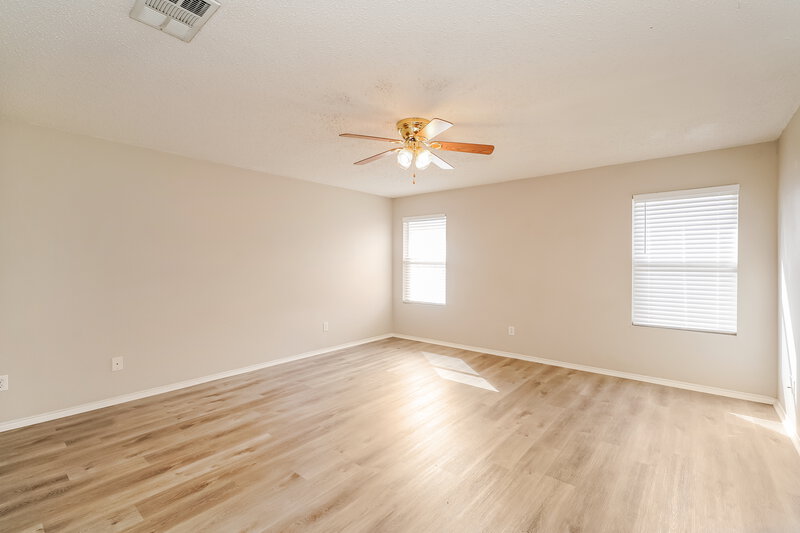 1,815/Mo, 541 Magdalen Ave Crowley, TX 76036 Main Bedroom View 2