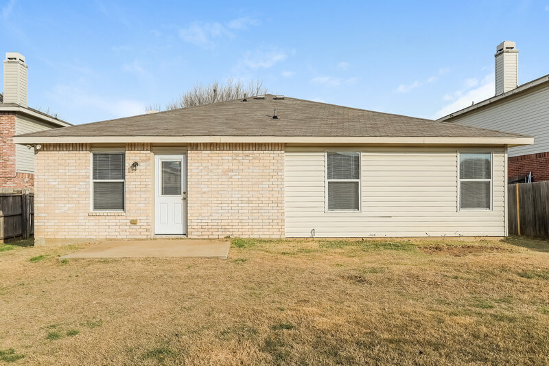 1,790/Mo, 541 Magdalen Ave Crowley, TX 76036 Rear View