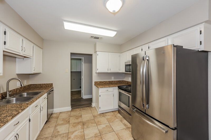 2,055/Mo, 8500 Cove Meadow Lane Fort Worth, TX 76123 Kitchen View
