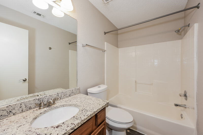 2,055/Mo, 8500 Cove Meadow Lane Fort Worth, TX 76123 Bathroom View